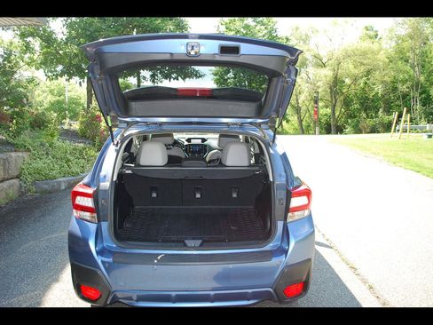 Used 2019 Subaru Crosstrek 2.0i Limited w/ Moonroof Package AWD/4WD image 1