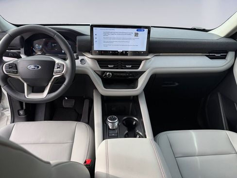 New 2026 Ford Explorer Active w/ Active Comfort Package AWD/4WD image 12