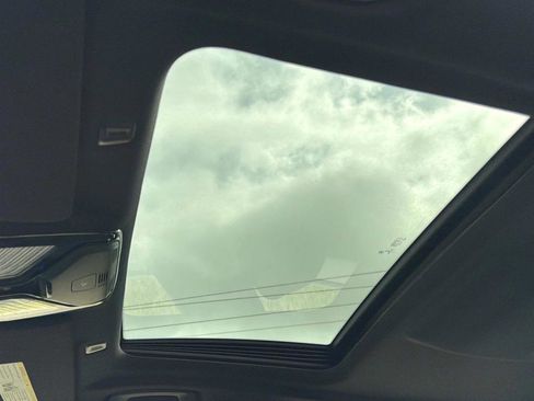 Used 2018 BMW 530i xDrive image 13