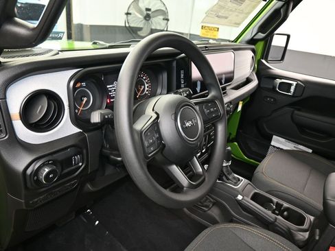 Used 2025 Jeep Wrangler Sport image 10