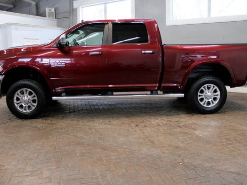 Used 2017 RAM 2500 Laramie w/ Convenience Group image 10