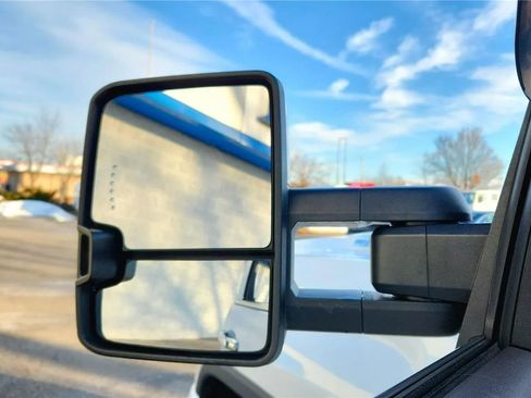 Used 2018 GMC Sierra 3500 Denali w/ Duramax Plus Package image 16