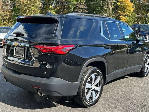 Used 2023 Chevrolet Traverse LT w/ LT Premium Package image 5