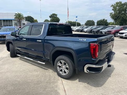 Used 2022 GMC Sierra 1500 SLT AWD/4WD image 5