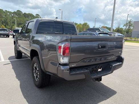 Used 2020 Toyota Tacoma TRD Off-Road w/ Technology Package AWD/4WD image 3