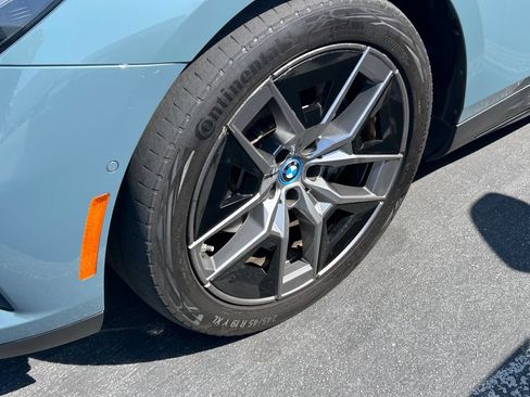 Used 2024 BMW i5 eDrive40i w/ M Sport Package RWD image 3