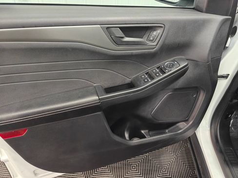Used 2023 Ford Escape Active AWD/4WD image 46