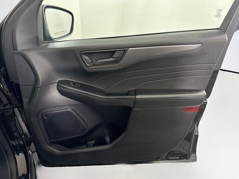 Used 2024 Ford Escape Active image 32