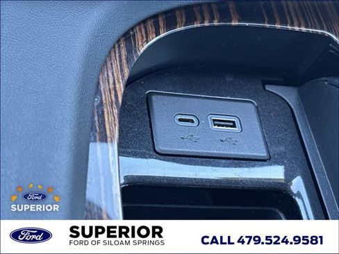 Used 2022 Cadillac Escalade ESV Luxury w/ LPO, Illumination Package image 42