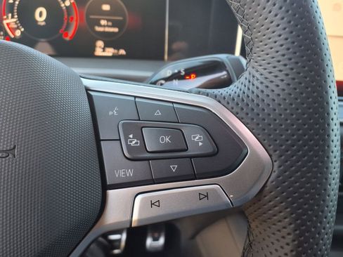 Used 2026 Volkswagen Tiguan SE R-Line image 27