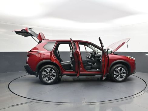 Used 2023 Nissan Rogue SV FWD image 46