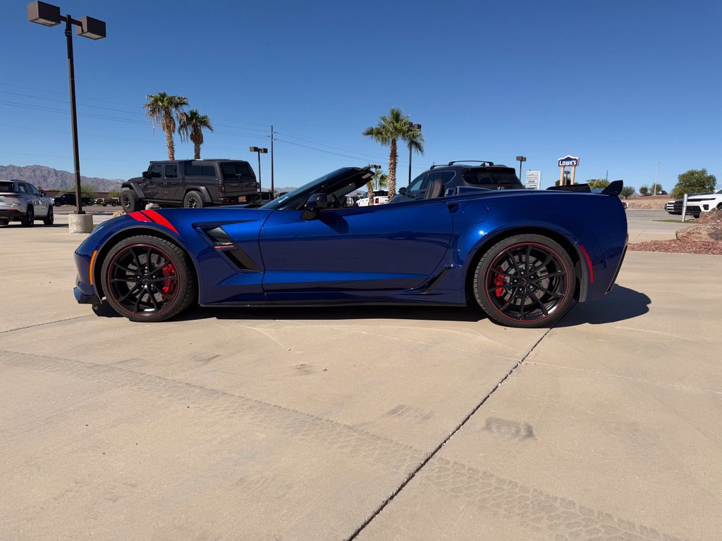 Used 2017 Chevrolet Corvette Grand Sport RWD image 2