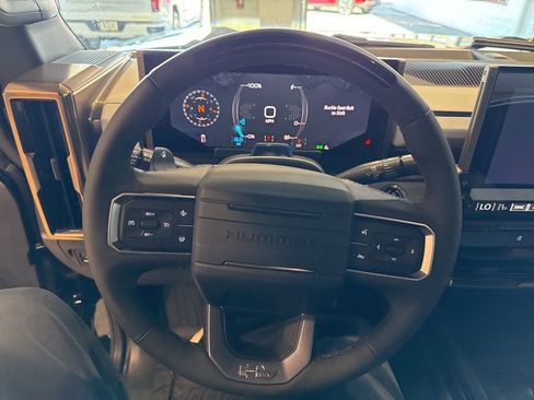 New 2025 GMC Hummer EV 3X AWD/4WD image 31