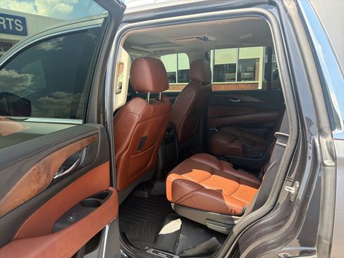 Used 2019 Cadillac Escalade Premium Luxury w/ LPO, Escalade Noir Package AWD/4WD image 26
