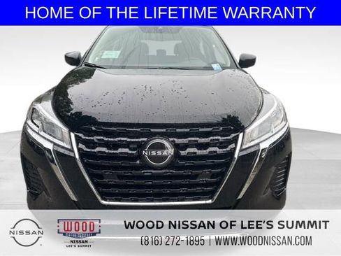 New 2025 Nissan Kicks Play S image 2