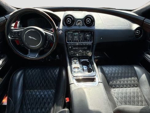 Used 2018 Jaguar XJ L Portfolio image 15