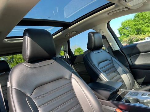 Used 2022 Ford Edge SEL w/ Convenience Package AWD/4WD image 35