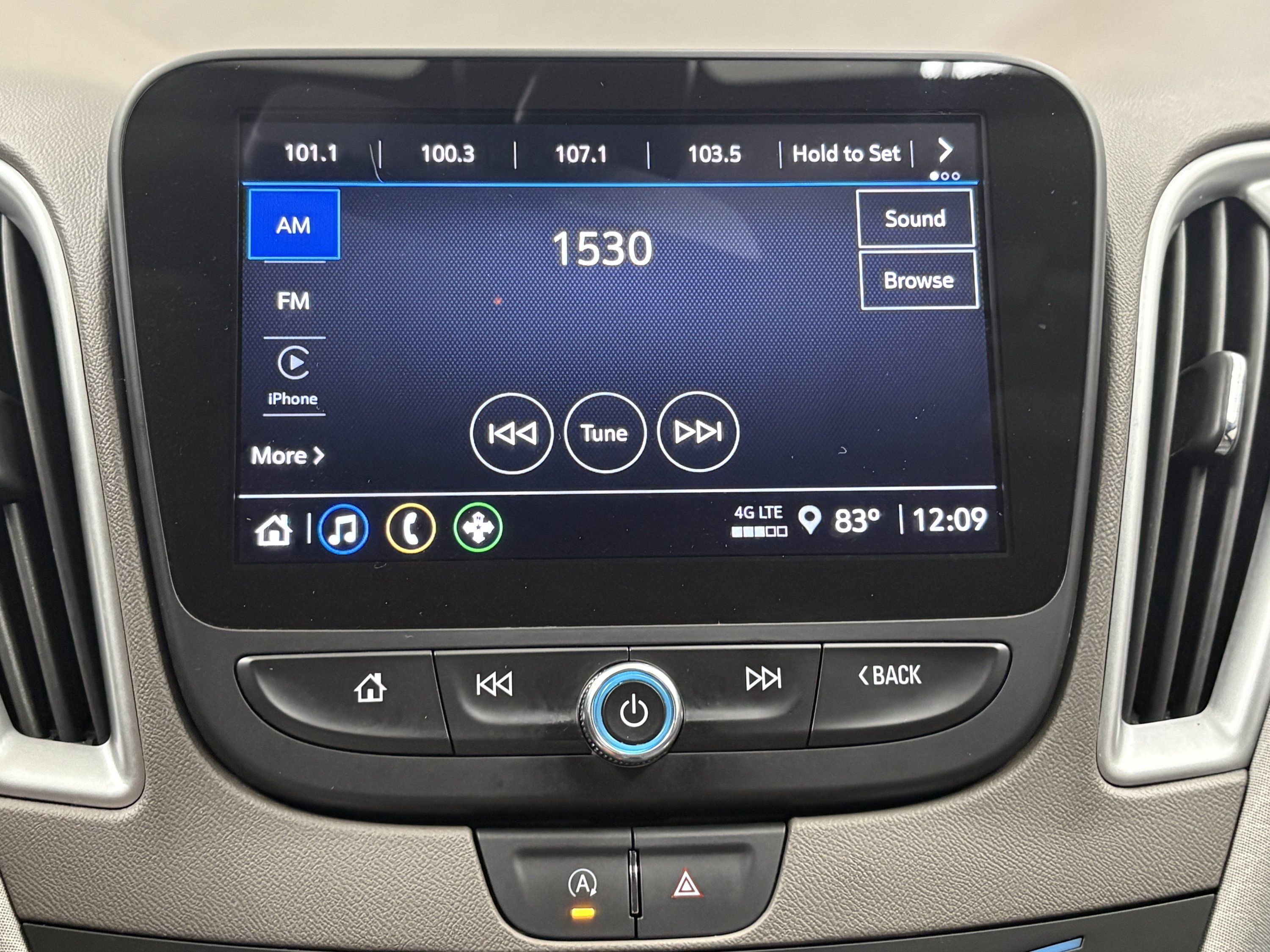 Used 2022 Chevrolet Malibu LS FWD image 13