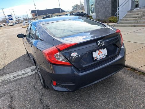 Used 2016 Honda Civic EX image 4