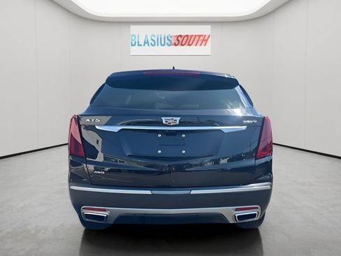 Used 2022 Cadillac XT5 Premium Luxury w/ Technology Package AWD/4WD image 4