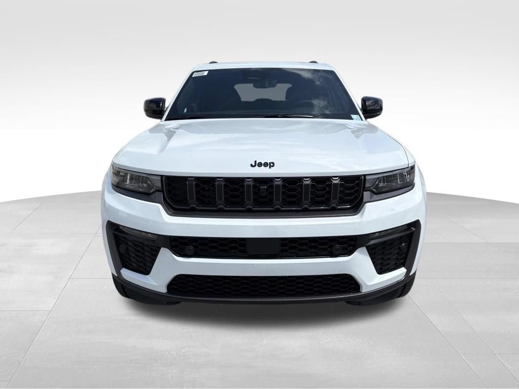 New 2026 Jeep Grand Cherokee Limited AWD/4WD image 2
