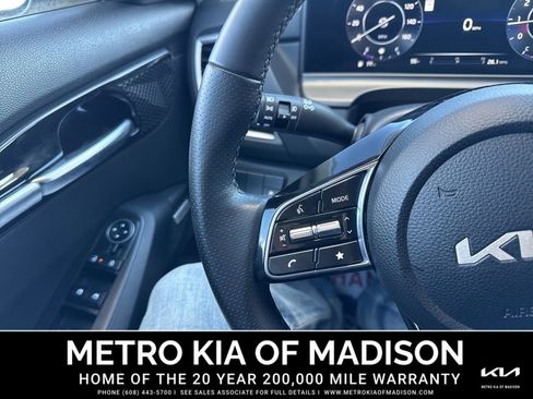Used 2024 Kia Seltos SX image 19