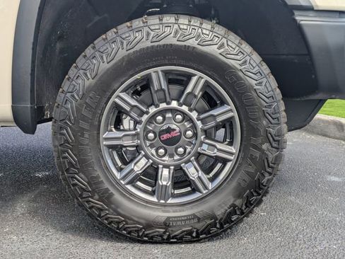 New 2026 GMC Sierra 1500 AT4X AWD/4WD image 11