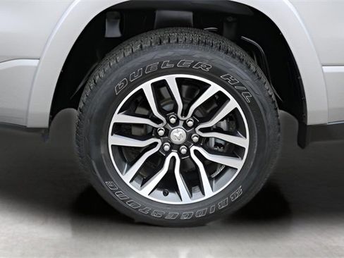 Used 2025 RAM 1500 Limited image 9