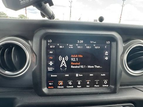 Used 2022 Jeep Gladiator Overland AWD/4WD image 27