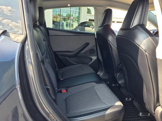 Used 2026 Tesla Model Y 2WD image 15