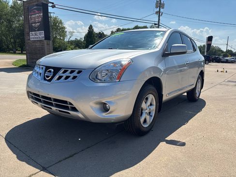 Used 2013 Nissan Rogue S w/ Special Edition Pkg AWD/4WD image 1