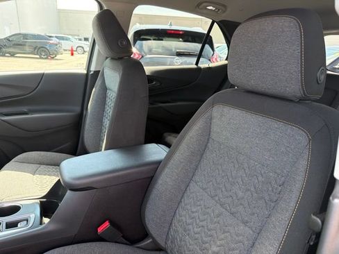 Used 2024 Chevrolet Equinox LT FWD image 13