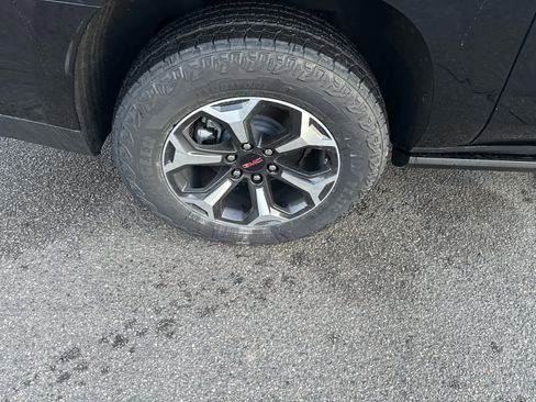 New 2026 GMC Yukon XL AT4 Ultimate image 9