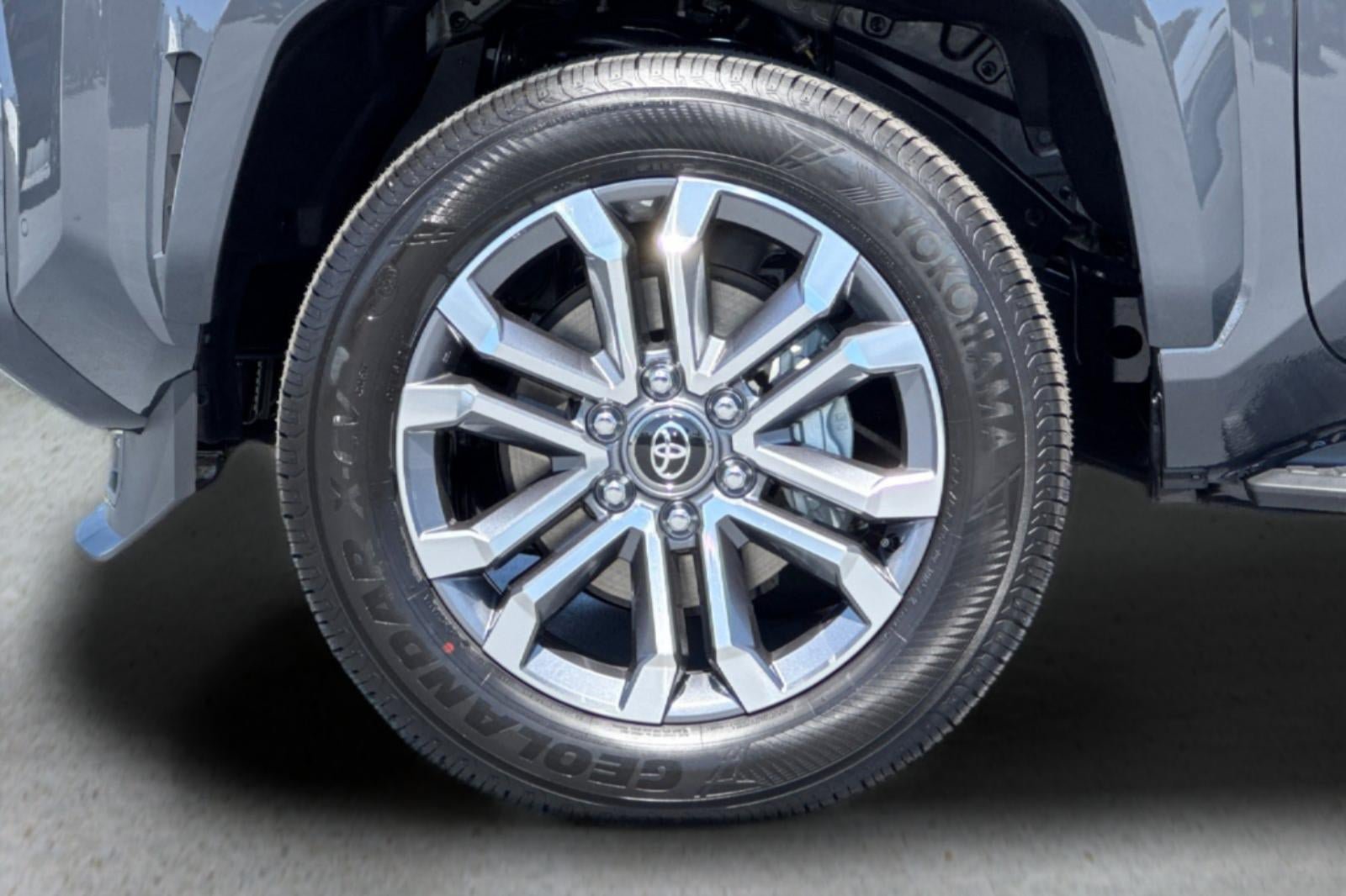 New 2026 Toyota 4Runner Limited AWD/4WD image 33