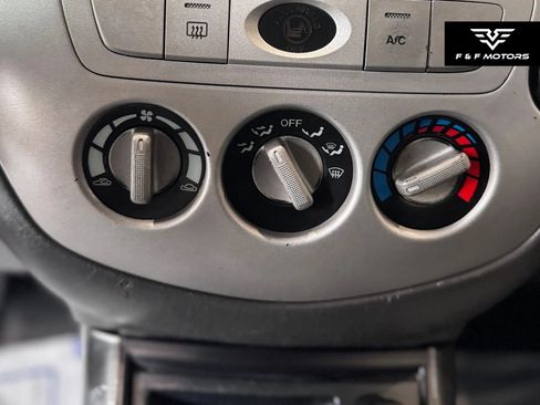 Used 2005 MAZDA Tribute I FWD image 19
