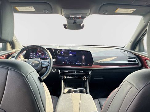 Certified 2024 Chevrolet Traverse RS image 21