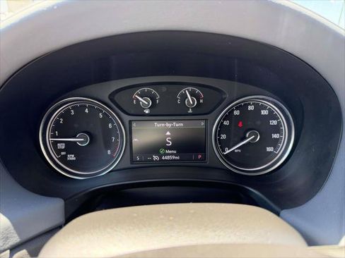 Used 2024 Buick Enclave Essence AWD/4WD image 28