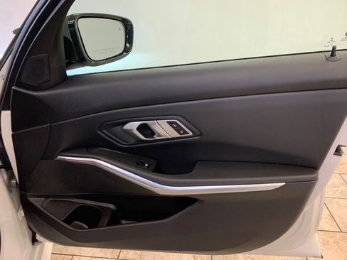 Used 2022 BMW 330i xDrive Sedan w/ M Sport Package image 67