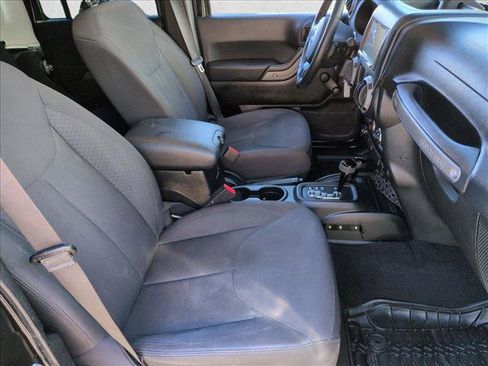 Used 2017 Jeep Wrangler Unlimited Sport w/ Connectivity Group image 16