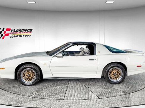 Used 1987 Pontiac Firebird Trans Am image 4