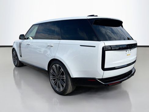 New 2025 Land Rover Range Rover Long Wheelbase SE image 3