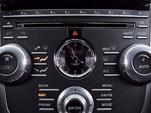 Used 2014 Aston Martin DB9 Coupe RWD image 77