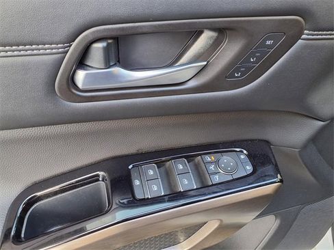 Certified 2024 Nissan Pathfinder Platinum image 19