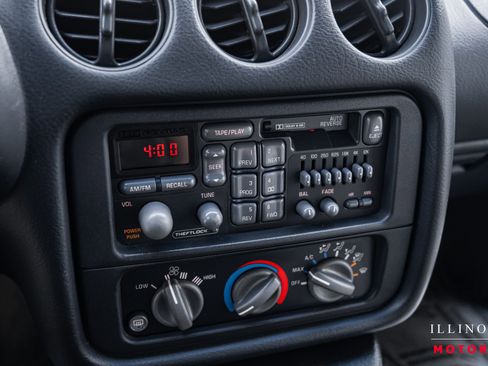 Used 1994 Pontiac Firebird Coupe image 22