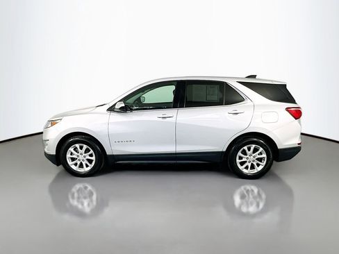 Used 2020 Chevrolet Equinox LT w/ Driver Convenience Package image 4