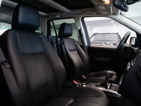 Used 2013 Land Rover LR2 image 10