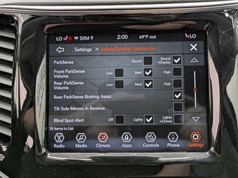 Used 2021 Jeep Cherokee Limited image 8