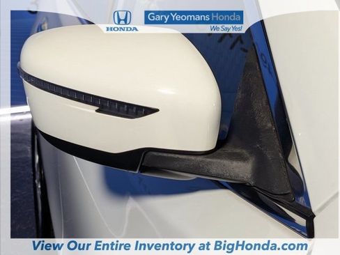 Used 2018 Nissan Rogue SV FWD image 11