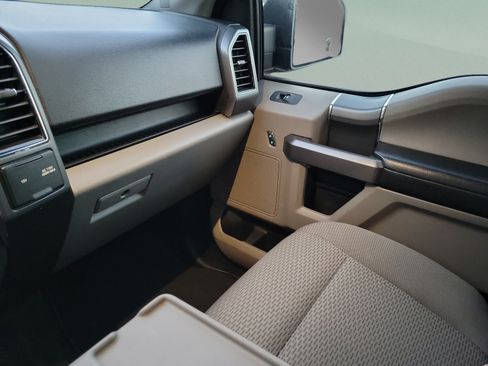 Used 2019 Ford F150 XLT w/ Equipment Group 302A Luxury AWD/4WD image 20