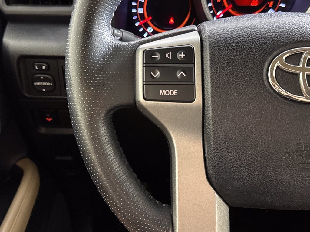Used 2013 Toyota 4Runner Limited AWD/4WD image 15